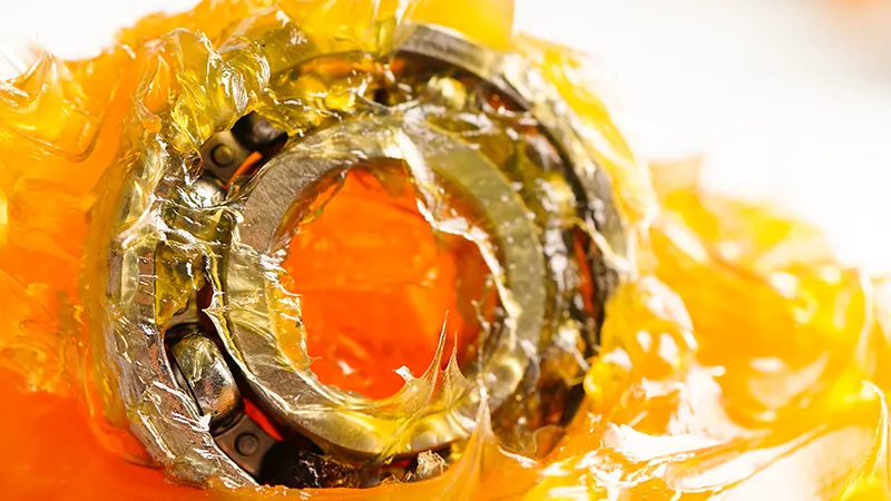 What are the selection techniques for bearing grease?